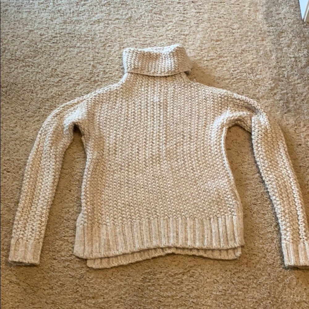 Abercrombie and Fitch sweater